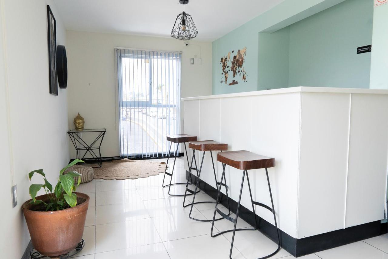 Esencia Hostal Terminal Oaxaca Екстер'єр фото